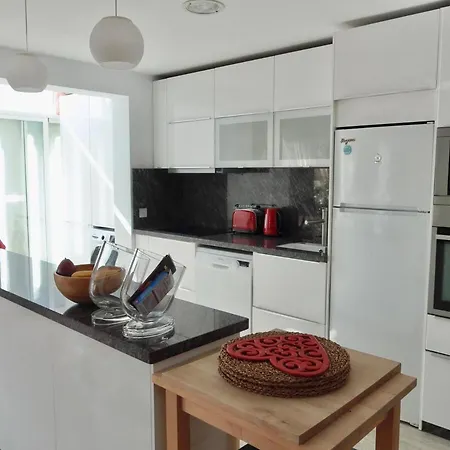 2 Bedroom Pool Views - Naranjos דירה