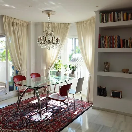 2 Bedroom Pool Views - Naranjos * מארבלה